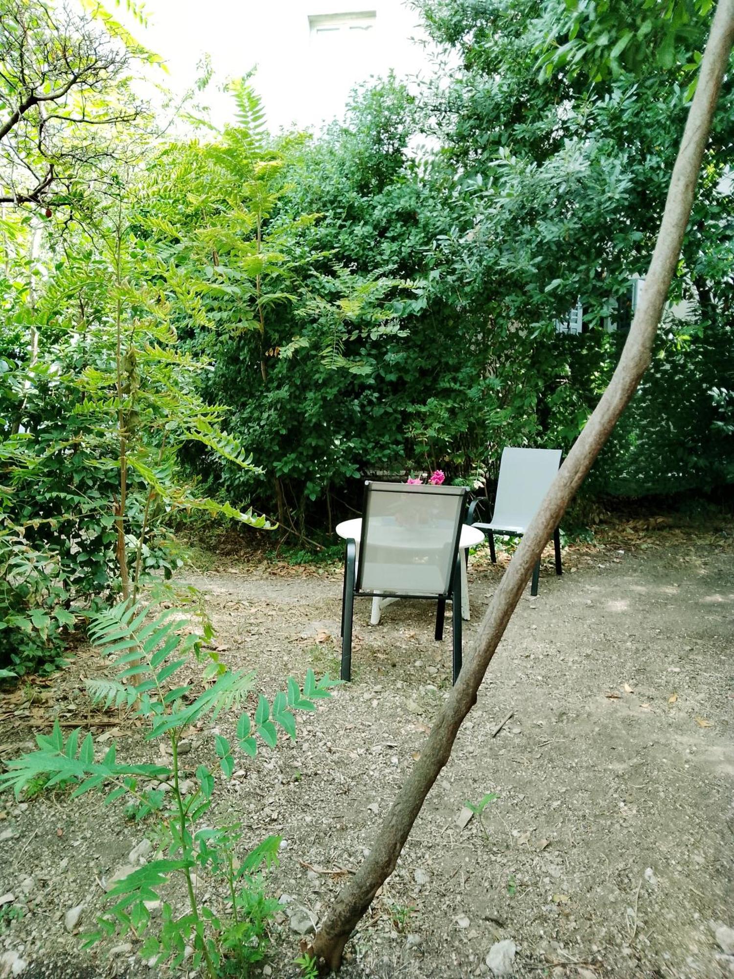Garden In The Center Apartment สปลิท ภายนอก รูปภาพ